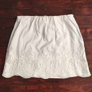 Boutique petal skirt with lace design